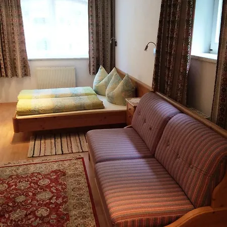 Der Klaushof Apartment Mayrhofen Room photo